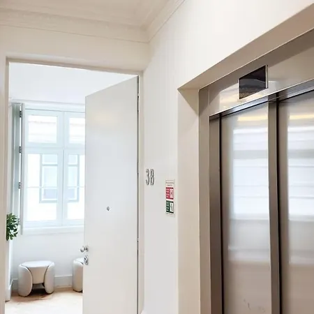 Elegant 1br Near Praca Comercio W/ Elevator And Ac Apartman Lisboa