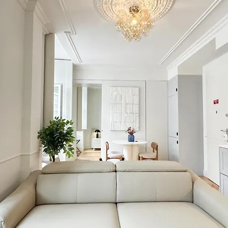 Elegant 1br Near Praca Comercio W/ Elevator And Ac * Lisboa