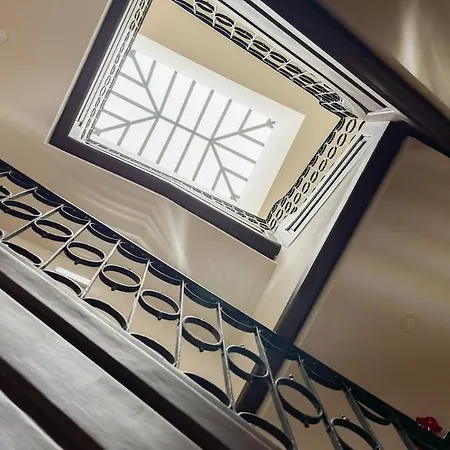 Elegant 1br Near Praca Comercio W/ Elevator And Ac * Lisbon